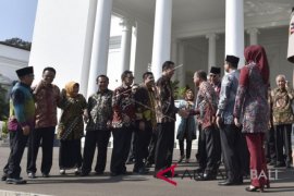 Presiden silaturahmi dengan bupati