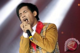 Vokalis Band  D'MASIV  Berharap  pada  presiden terpilih  lebih sejahterakan musisi