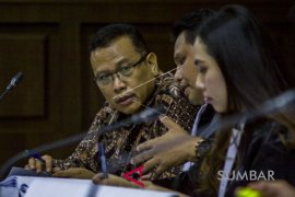 SIDANG LANJUTAN SUAP KASUS GEDUNG KAMPUS IPDN SUMBAR Page 1 Small