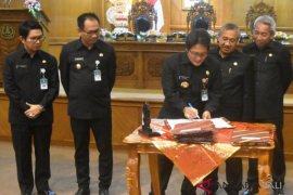 DPRD-Pemkab Badung sepakati tujuh dokumen perda dan SMA baru