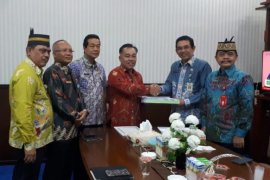 Draft APBD-P 2018 baru hari ini diterima DPRD Kalteng