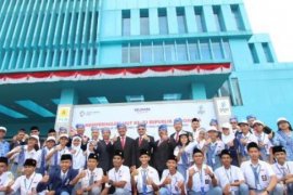 BUMN Hadir - Dirut PGN Motivasi dengan SMN Asal Maluku