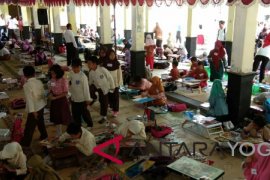 Sleman gelar lomba anak SD melukis ikan