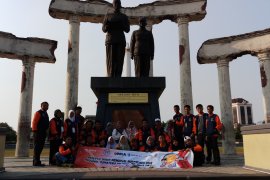 "SMN" Belajar Perjuangan di Museum Sepuluh Nopember (Video)