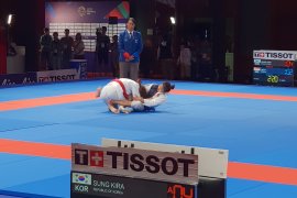 Korsel gondol emas jujitsu kategori putri 62 kg