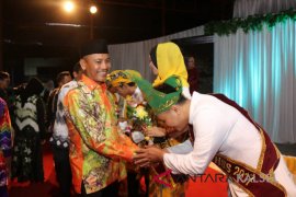 Dahnial Kifli hadiri grand final Utuh Aluh HSS