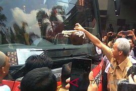 Ganjar ajak masyarakat Banyumas &amp; Purbalingga gunakan BRT (VIDEO)