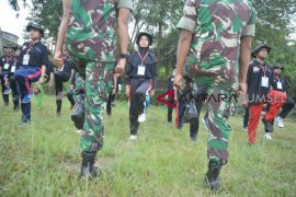 BUMN Hadir-Kegiatan Siswa di Yon Arhanudse TNI AD Page 5 Small
