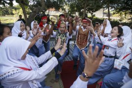 BUMN HADIR - SMN PENTAS TARIAN ADAT Page 1 Small