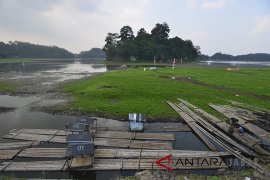 Setu Patok Cirebon mengering