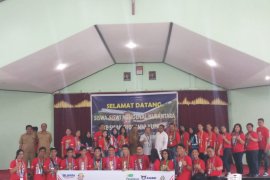 BUMN Hadir - Peserta SMN jalin persaudaraan dengan siswa Giovanni