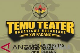 17 teater kampus pentas di Padang