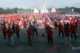 Senam poco-poco pecahkan rekor Muri di Kendari