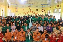 Ciptakan lapangan kerja baru, Wawako minta mahasiswa jangan terobsesi jadi PNS
