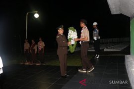 BUMN Hadir - Dirut  PT Semen Tonasa inspektur upacara di Jeneponto