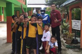 SDN 1 Barabai Timur dikejutkan kedatangan Power Rangers