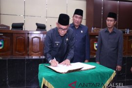 Paripurna Pengesahan Raperda LPj APBD 2017