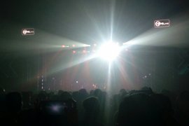 Kotak buka konser Paramore dengan meriah