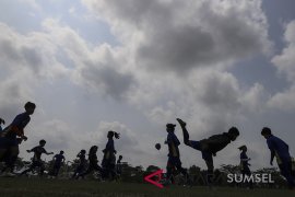 Latihan Timnas Sepak Bola Wanita Vietnam Page 3 Small