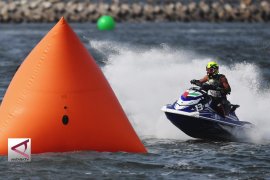 Indonesia raya berkumandang di arena jetski Ancol