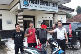 Polisi Bangka Barat tangkap lima pejudi