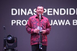 Enam kepala daerah dilantik di Gedung Merdeka 20 September