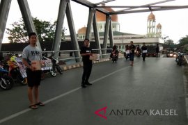 Relawan dan komunitas galang dana korban kebakaran Panggandingan