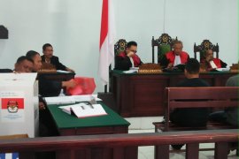 Berkas korupsi asal Bursel dilimpahkan ke pengadilan Tipikor Ambon, tegakkan hukum