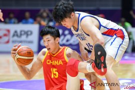 Zhou Qi sempurna, China ke final basket putra