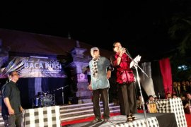 Penyair "bintang" meriahkan apresiasi sastra "baca puisi"