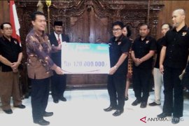 BRI bantu mobil operasional untuk KONI Banyumas