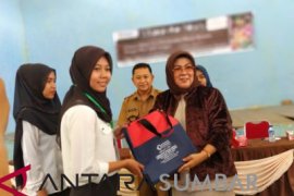 Diklat 3IN1 bidang sulam khas Sijunjung dibuka Ketua Dekranasda