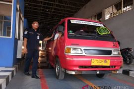 Batang raih akreditasi B uji berkala kendaraan bermotor