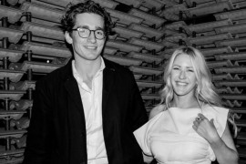 Kabar bahagia dari Ellie Goulding
