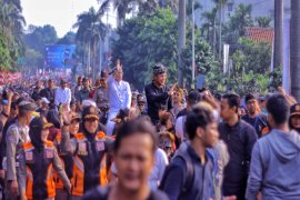 Memberi makna pada Helaran