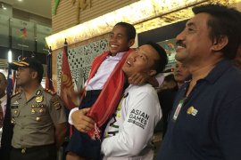 Kemarin, Joni pemanjat tiang bendera ke Jakarta hingga pembukaan Asian Games