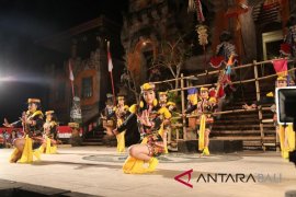 Kesenian Kulon Progo meriahkan HUT RI di Gianyar