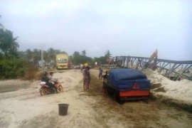 Jalan Putus di Krui Selatan Segera Diperbaiki