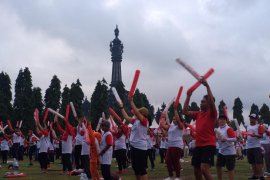 Ribuan peserta ikuti Jalan Sehat 5-K BUMN di Bali (video)