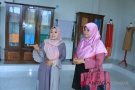 Tenun Balai Panjang berpotensi tembus pasar internasional