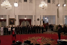 Nurbaningsih ucapkan sumpah Hakim MK di Istana
