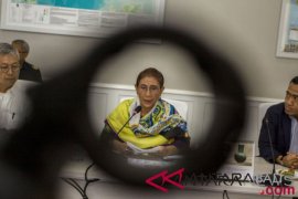 Tenggelamkan Kapal Penangkap Ikan Illegal