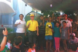 Tiga Bacaleg Golkar Kolaborasi Gelar Jalan Sehat di Surabaya