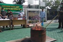 Kejaksaan Negeri HST Musnahkan 2.626 Carnophen