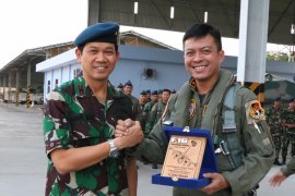 Bambang Raih 2.000 Jam Terbang Pesawat F-16