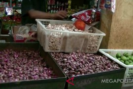 Harga kebutuhan  masyarakat di Sukabumi berangsur turun