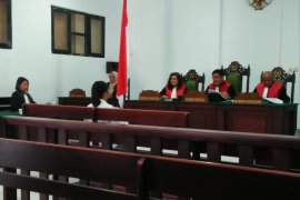 JPU Kejari  Ambon  tetap tuntut dua terdakwa narkoba enam tahun penjara