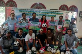 Fundraising Del Piero bantu warga korban Sinabung