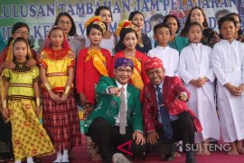 Hidayat : Anak-anak Palu Diharapkan Cerdas Emosional dan Spiritual Page 1 Small