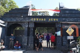 Jalur Pendakian Lawu Ditutup